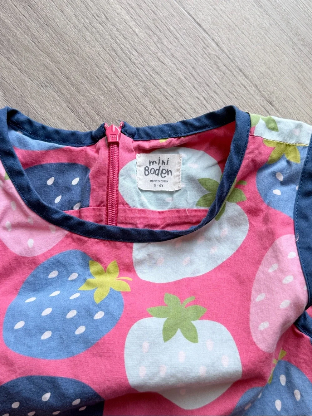 Mini Boden Strawberry Pocket Sleeveless Dress - Pink (5-6Y)